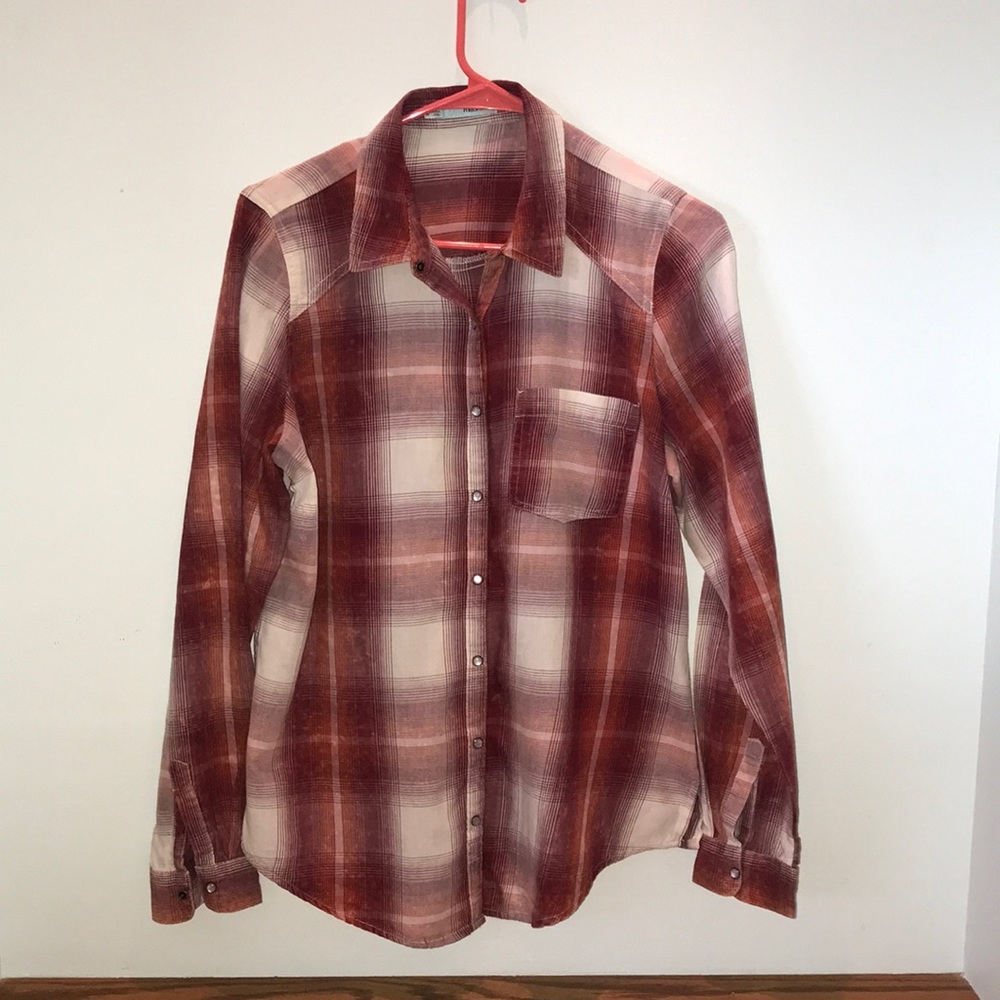 Western shirt in plaid Maurices size medium